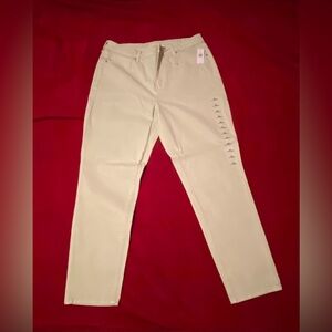 NWT — Women’s Denim Jeans